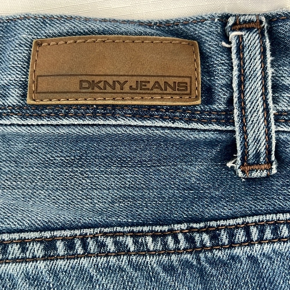 DKNY Jeans / Blue / Women / Nicely Broken In - Picture 3 of 7
